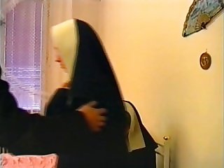 german NUNS.....2 NUNS 1 PRIEST